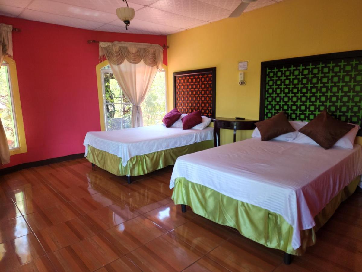 Hotel Y Restaurante Las Margaritas Perquín Extérieur photo
