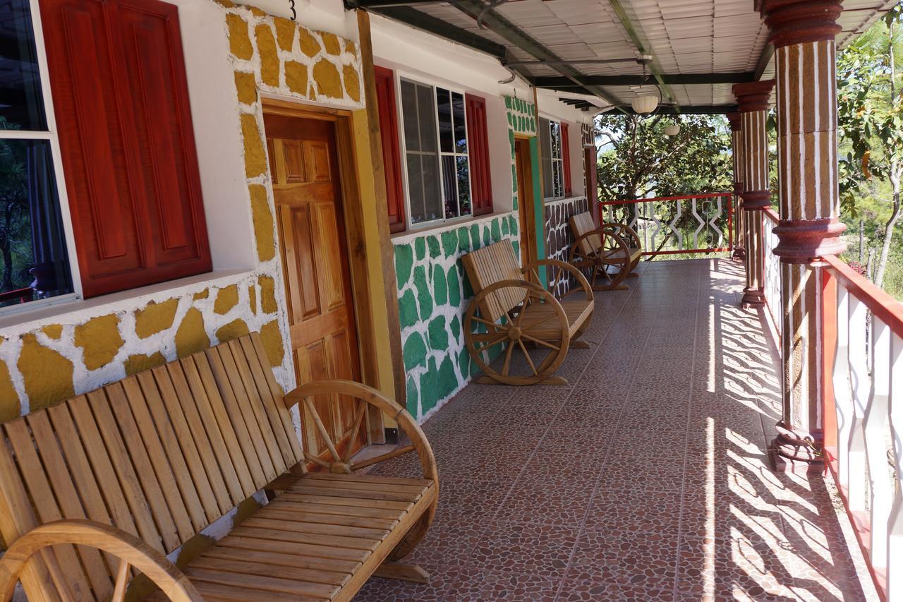 Hotel Y Restaurante Las Margaritas Perquín Extérieur photo